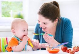 Những điều cần biết về chế độ dinh dưỡng cho bé 8 tháng tuổi