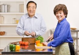 Bạn đã biết gì về nhu cầu dinh dưỡng cho người già?