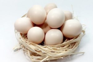 Cách trị rụng tóc tại nhà hiệu quả bằng trứng gà