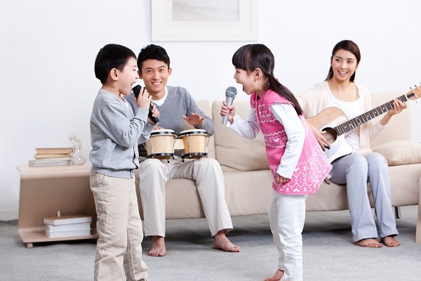 Ba mẹ Nhật sớm khuyến khích trẻ phát triển khả năng của bản thân.
