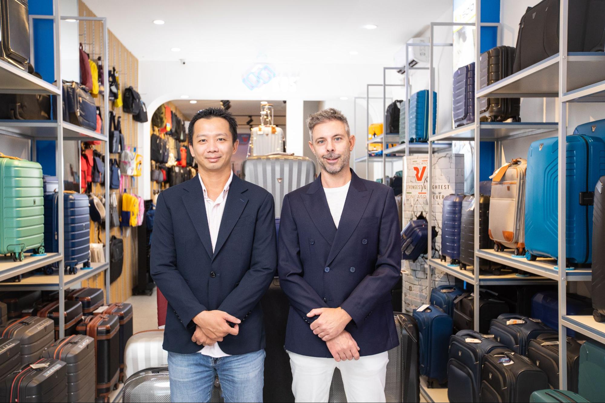 Đại diện KOS Shop và thương hiệu Roncato từ Ý