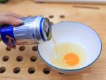 Cách thức chế biến nước uống bia và trứng gà khá đơn giản.