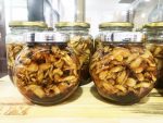 Hướng dẫn cách ngâm sâm Ngọc Linh với mật ong đơn giản, dễ thực hiện